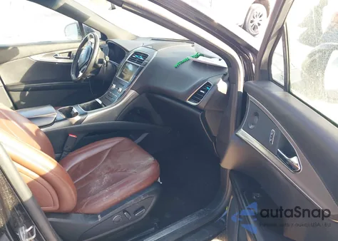 2019 Lincoln Nautilus Reserve z USA, uszkodzony, nr VIN 2LMPJ8LP3KBL34964